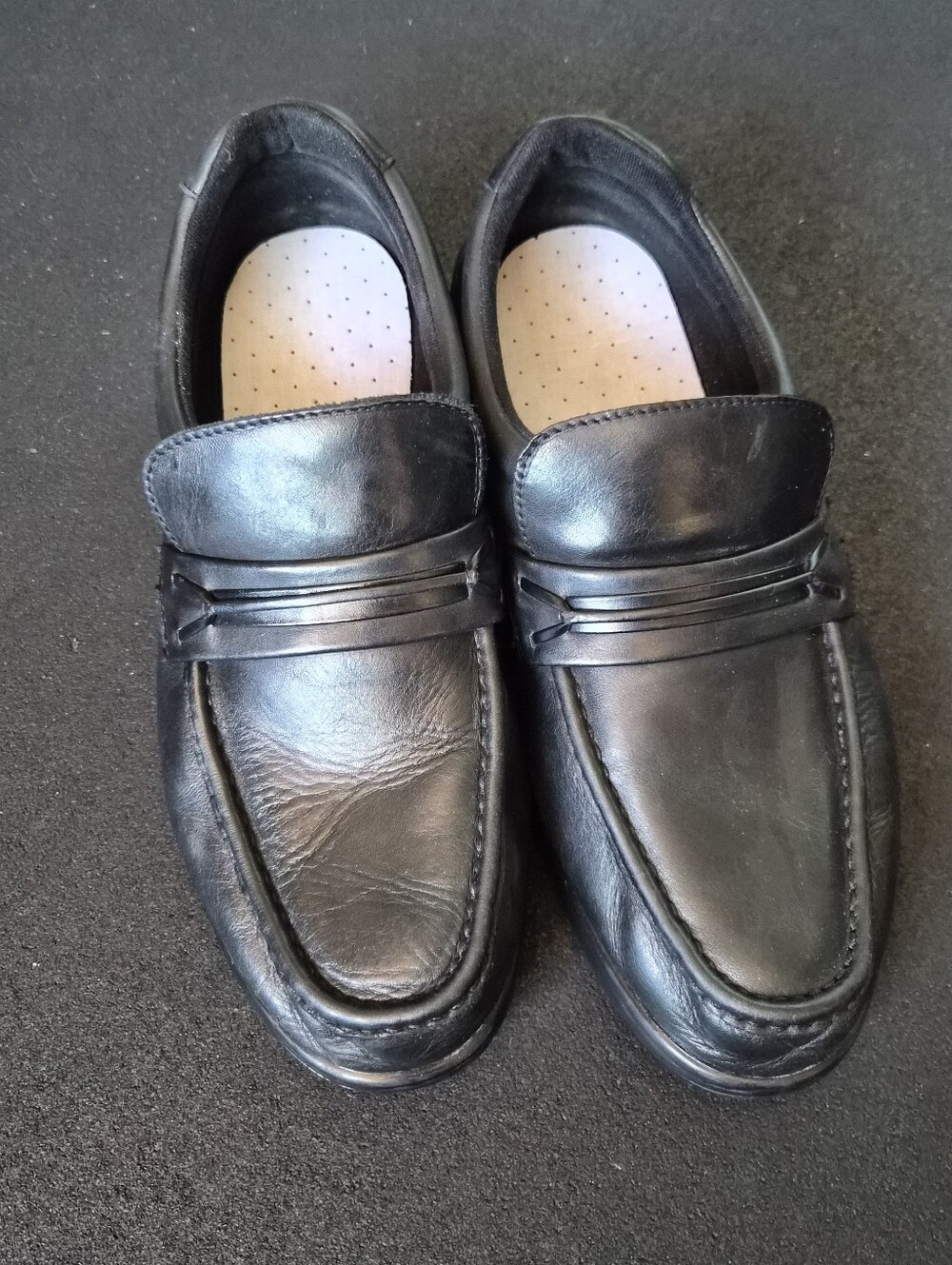 Wonderlite Classic Black Leather Men’s Loafers 11W